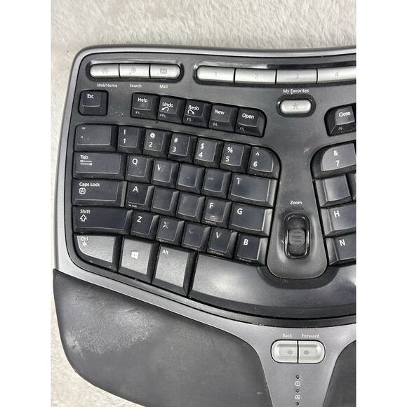 Microsoft Natural Ergonomic Keyboard 4000 V1.0 Black Wired USB - Picture 3 of 7
